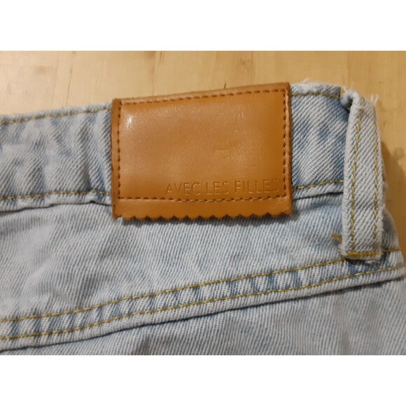 Avec Les Filles Distress Denim Short in Blue Size 26 - Picture 6 of 9